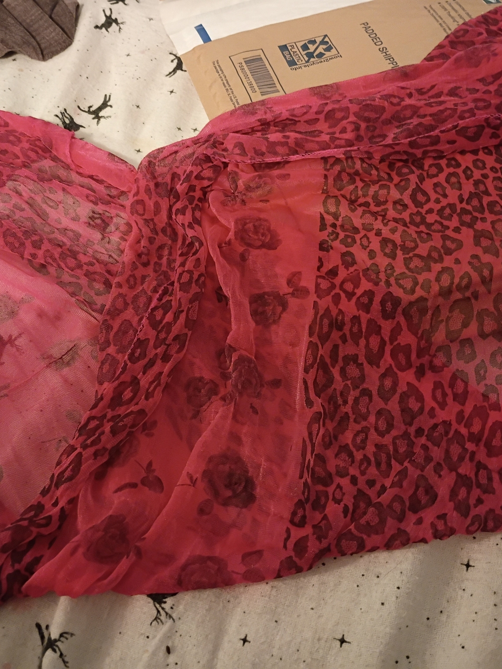 Fuchsia Leopard & Floral Print Lightweight Scarf